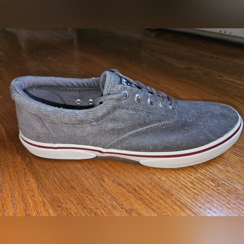 Sperry Halyard CVO sneaker size 11